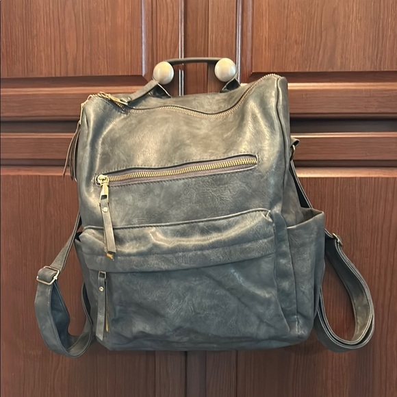 GENUINE LEATHER  Gray Back NWOT main image 4